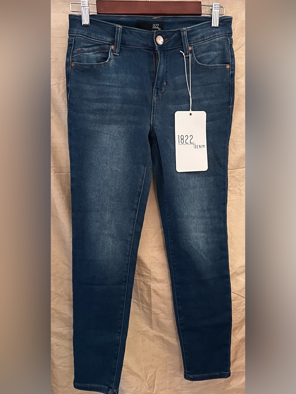 1822 Butter Denim Dark Blue Ankle Jeans
